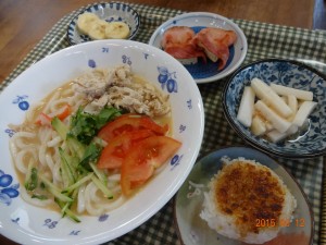 さっぱりと、ゴマダレうどん！